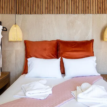 Waterside * Λιμενάρια